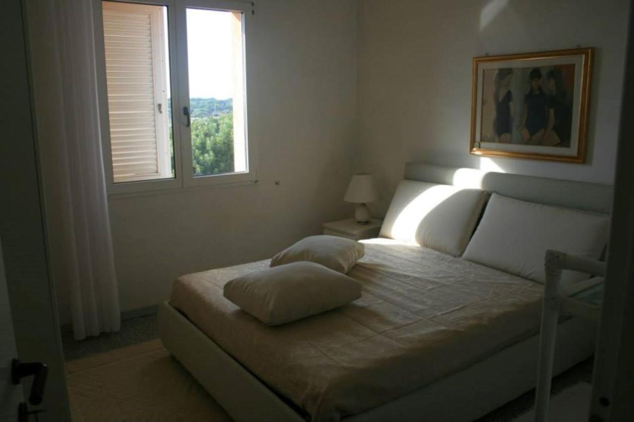 B&B Domus Oriens - Monolocale Indipendente In Villa Portoscuso Eksteriør bilde